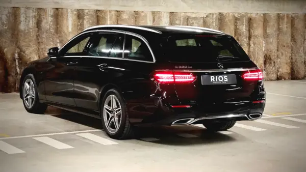 Mercedes-Benz E 300 de 9G-TRONIC AMG Line 48