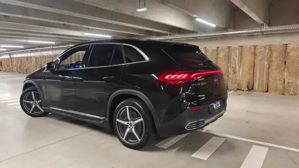Mercedes-Benz EQE SUV 350+ 15