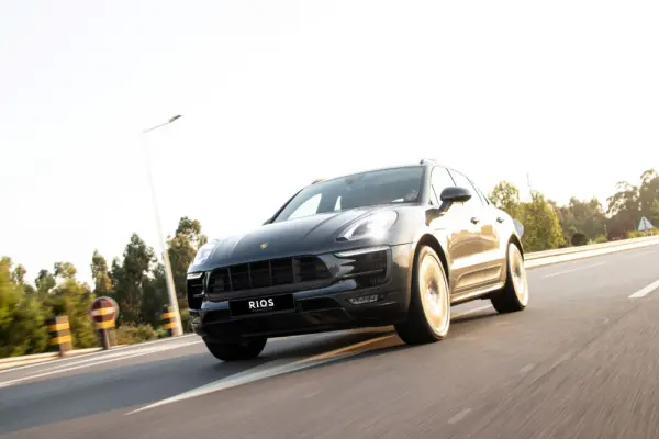 Porsche Macan GTS 8