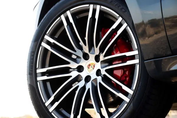 Porsche Macan GTS 15