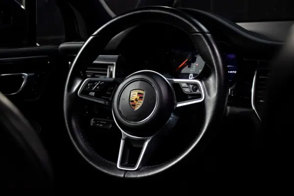 Porsche Macan GTS 24