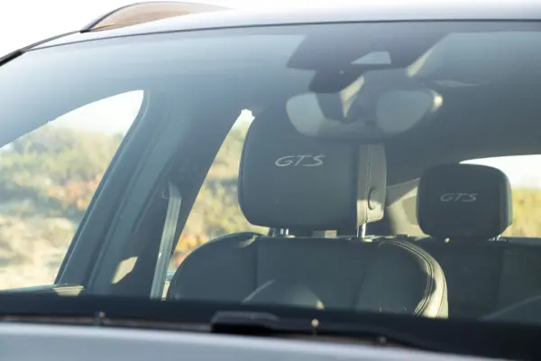 Porsche Macan GTS 32