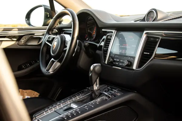 Porsche Macan GTS 38