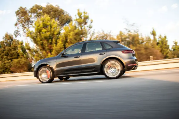 Porsche Macan GTS 50
