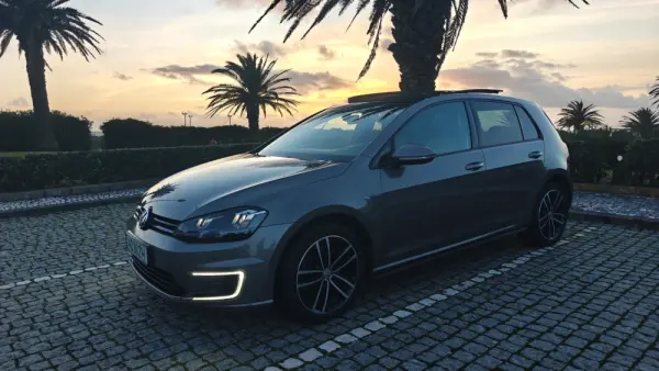 Volkswagen Golf 1.4 GTE Plug-in-Hybrid DSG 25
