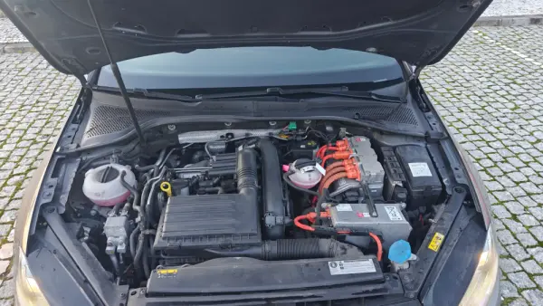 Volkswagen Golf 1.4 GTE Plug-in-Hybrid DSG 38