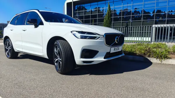 Volvo XC 60 2.0 T8 PHEV R-Design AWD 4