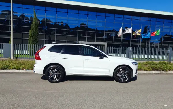 Volvo XC 60 2.0 T8 PHEV R-Design AWD 5