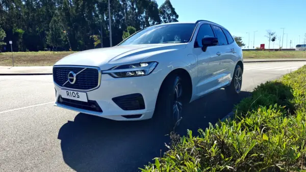 Volvo XC 60 2.0 T8 PHEV R-Design AWD 14