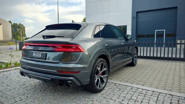 Audi Q8 60 TFSIe quattro S line Tiptronic 12
