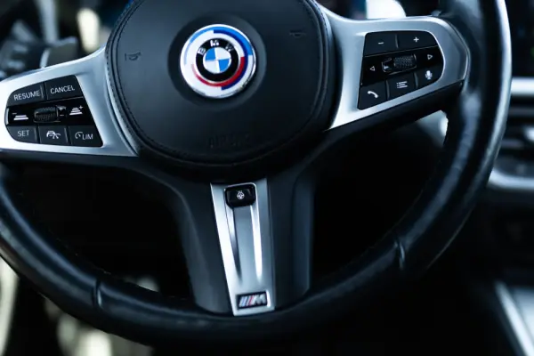 BMW 330 e Touring Pack 50 anos M Auto 28