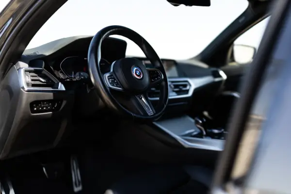 BMW 330 e Touring Pack 50 anos M Auto 30