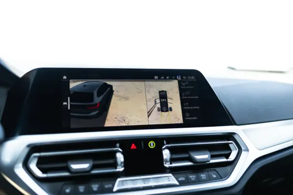 BMW 330 e Touring Pack 50 anos M Auto 41