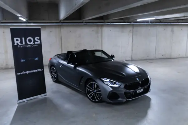 BMW Z4 30 i Pack M 12