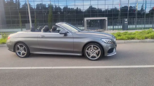 Mercedes-Benz C 250 Cabrio 9G-TRONIC AMG Line 4