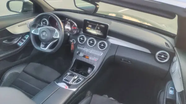 Mercedes-Benz C 250 Cabrio 9G-TRONIC AMG Line 16