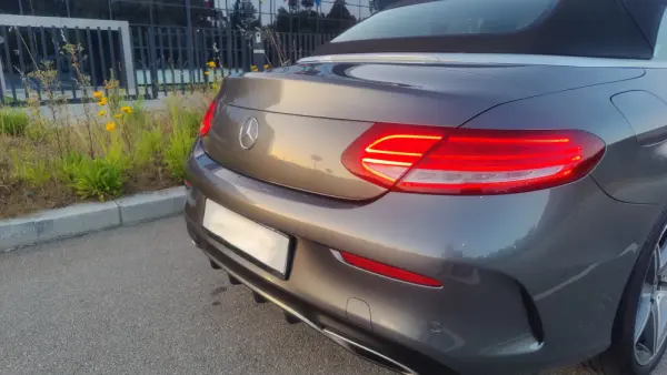 Mercedes-Benz C 250 Cabrio 9G-TRONIC AMG Line 22