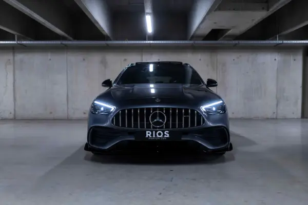 Mercedes-Benz C 300 e AMG Line 2