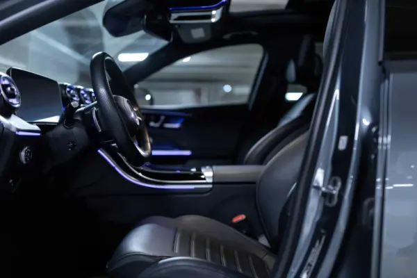Mercedes-Benz C 300 e AMG Line 19