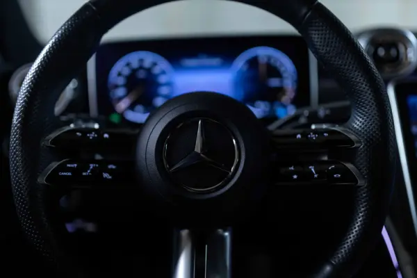 Mercedes-Benz C 300 e AMG Line 33
