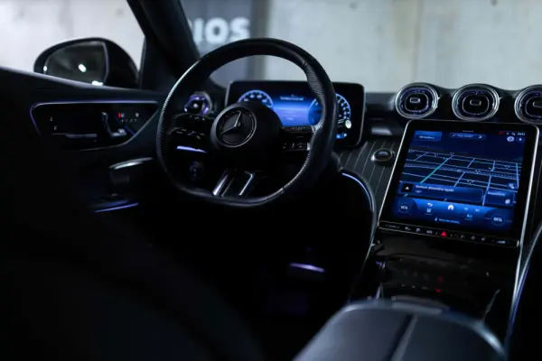 Mercedes-Benz C 300 e AMG Line 37