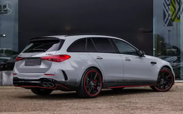 Mercedes-Benz C 63 AMG S E Performance Speedshift MCT9G F1 Edition 12