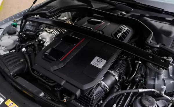 Mercedes-Benz C 63 AMG S E Performance Speedshift MCT9G F1 Edition 23