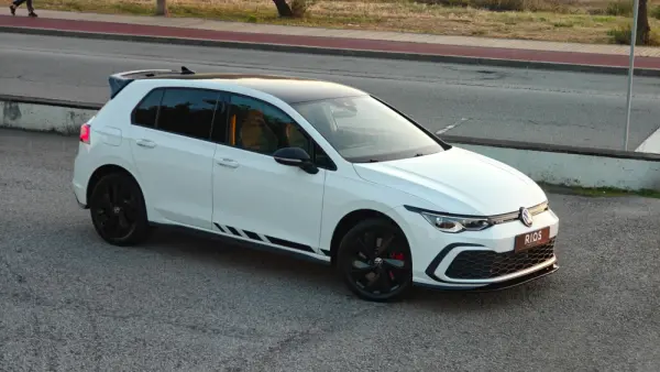 Volkswagen Golf 1.4 TSI GTE+ DSG 27