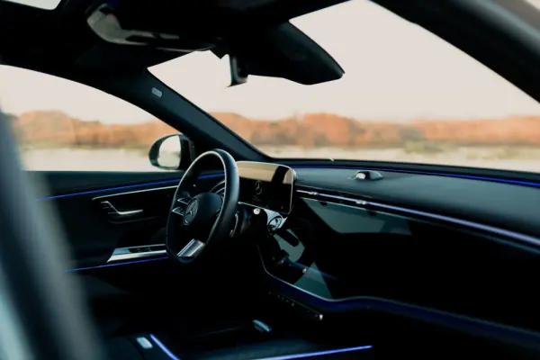 Mercedes-Benz E 300 de 21