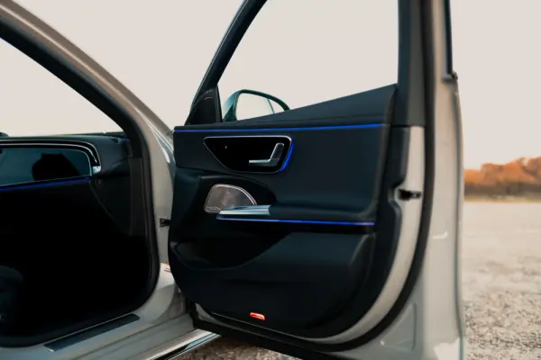 Mercedes-Benz E 300 de 23