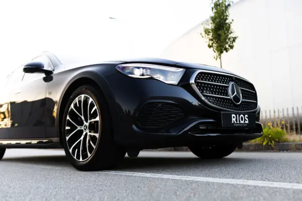 Mercedes-Benz E 300 de 4Matic All-Terrain 7