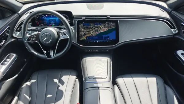 Mercedes-Benz E 300 de 4Matic All-Terrain 25