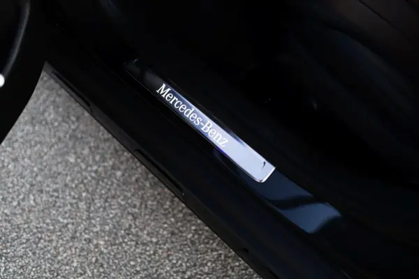 Mercedes-Benz E 300 de 4Matic All-Terrain 34