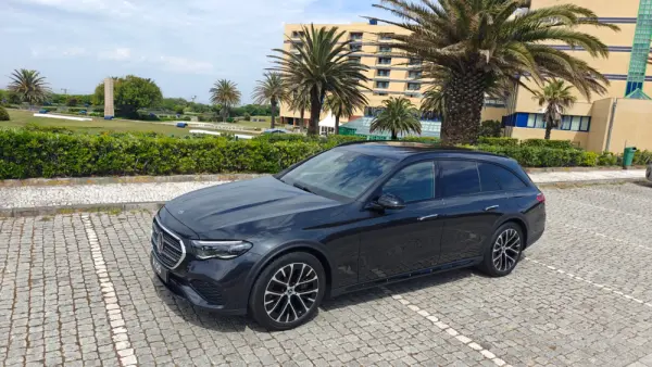 Mercedes-Benz E 300 de 4Matic All-Terrain 51