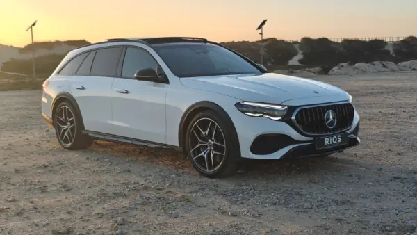 Mercedes-Benz E 300 de 4Matic All-Terrain 8
