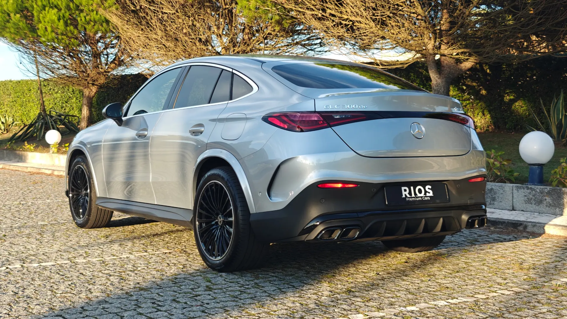 Mercedes-Benz GLC 300 de Coupe 4Matic 5