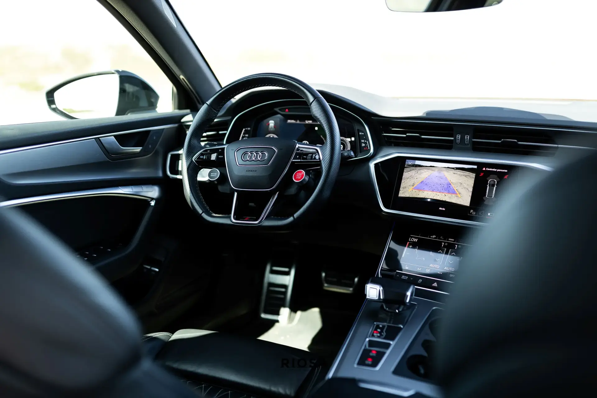 Audi A6 Avant 55 TFSIe quattro S line S tronic 30