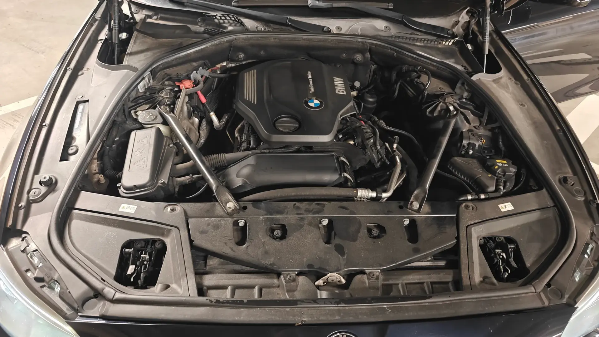 BMW 520 d Pack M Auto 40