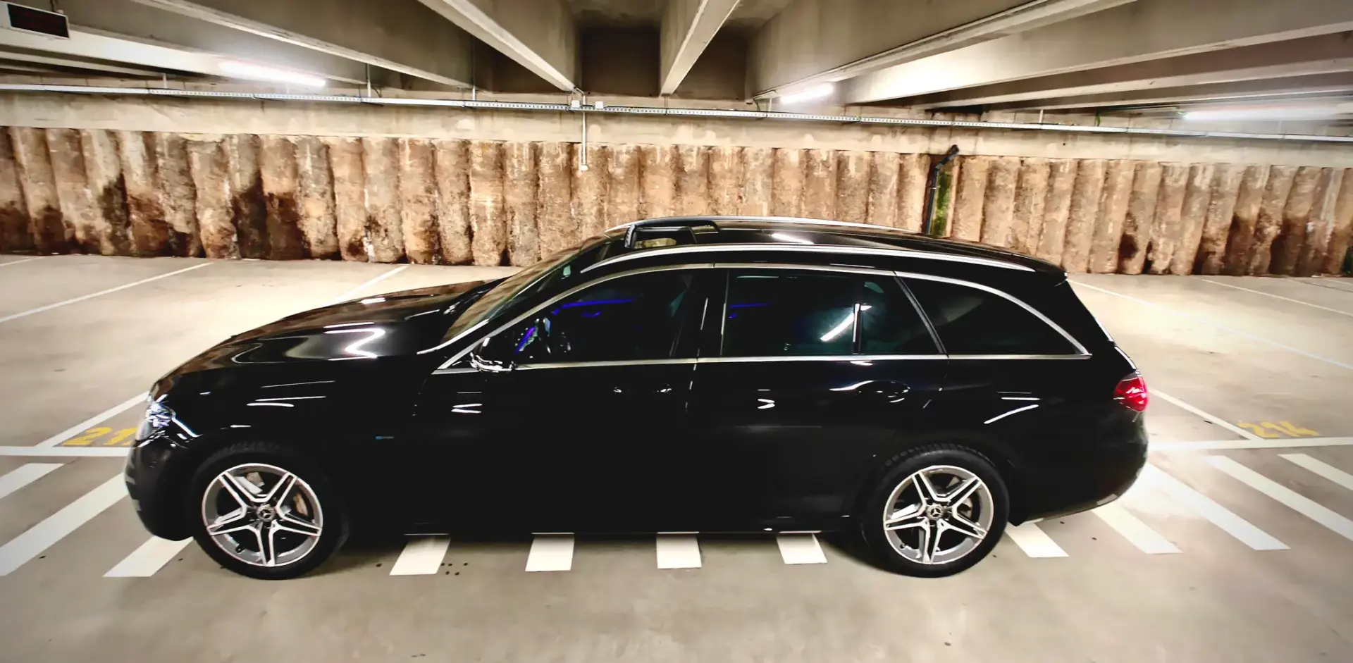 Mercedes-Benz E 300 de 9G-TRONIC AMG Line 18