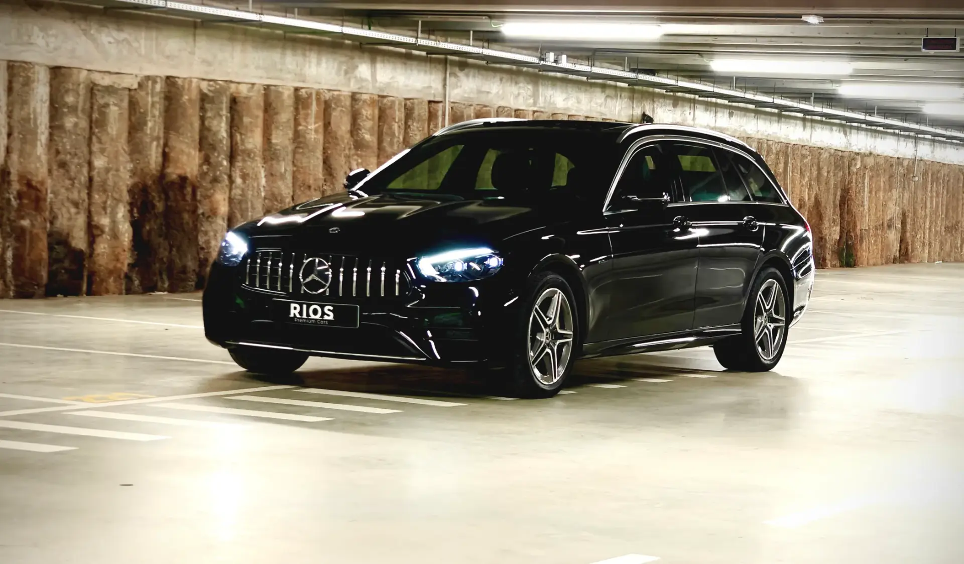 Mercedes-Benz E 300 de 9G-TRONIC AMG Line 33