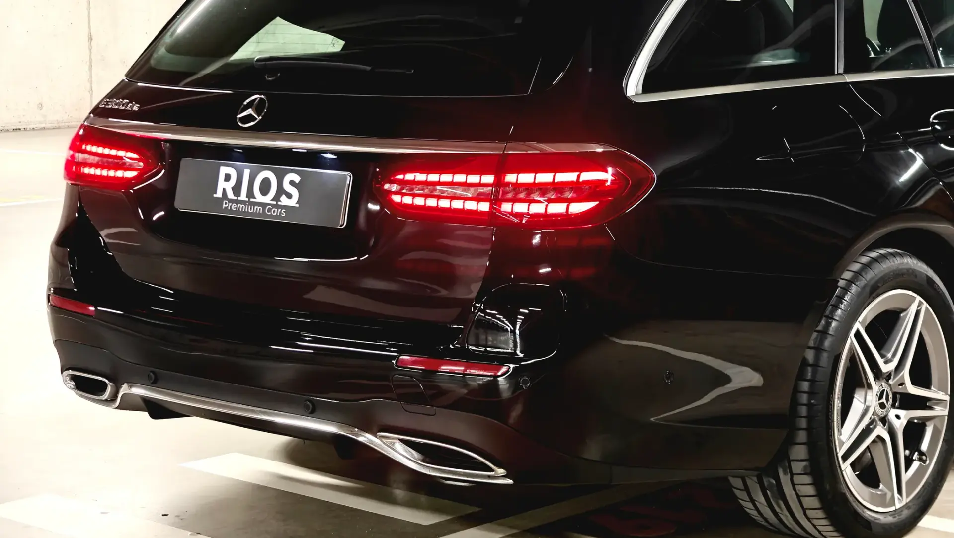 Mercedes-Benz E 300 de 9G-TRONIC AMG Line 37