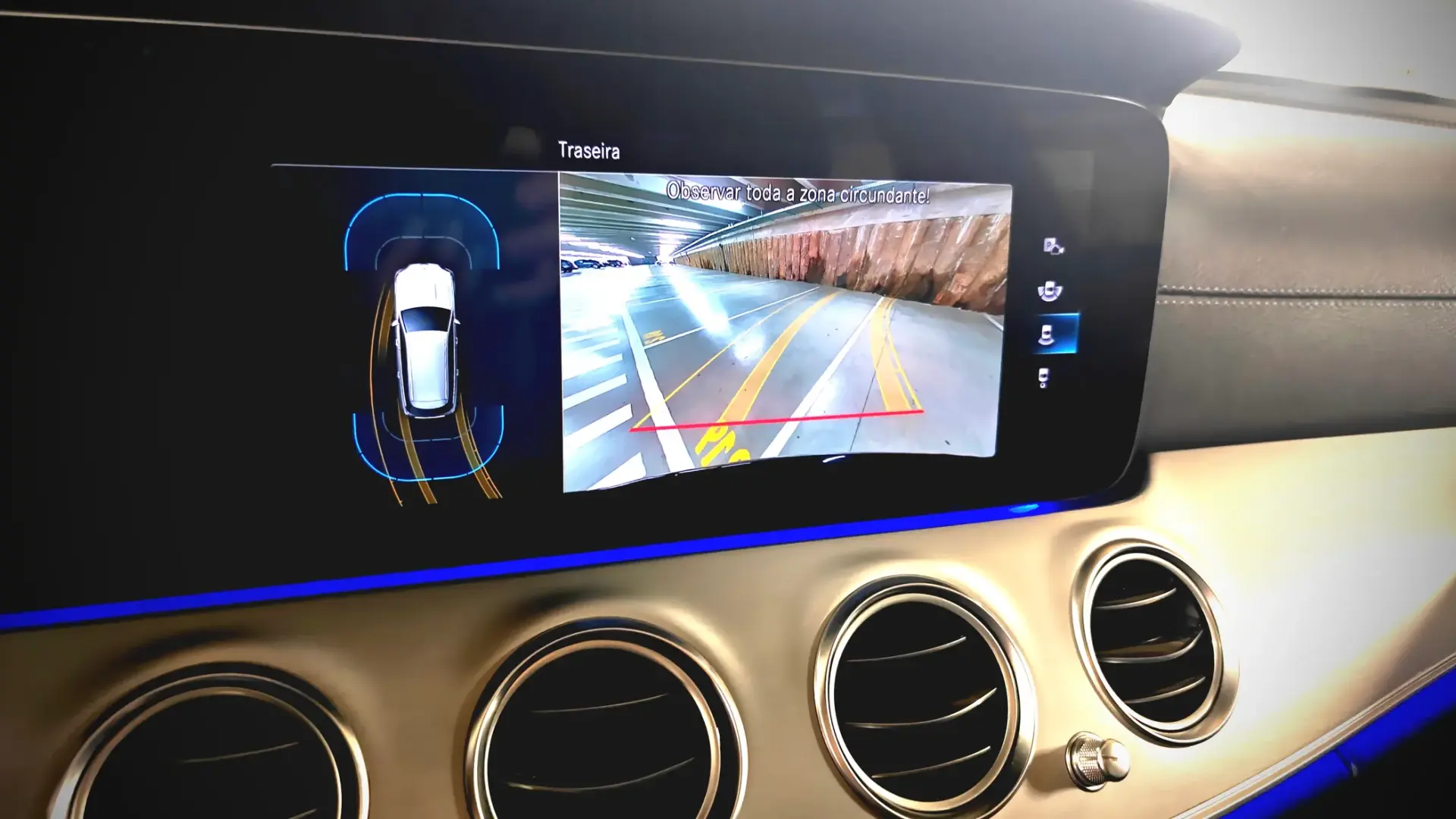 Mercedes-Benz E 300 de 9G-TRONIC AMG Line 39