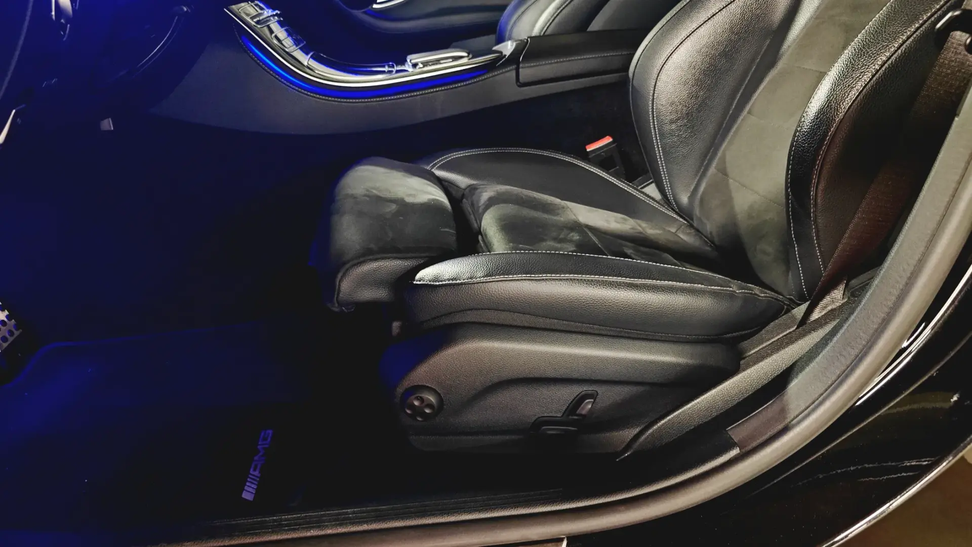 Mercedes-Benz E 300 de 9G-TRONIC AMG Line 45