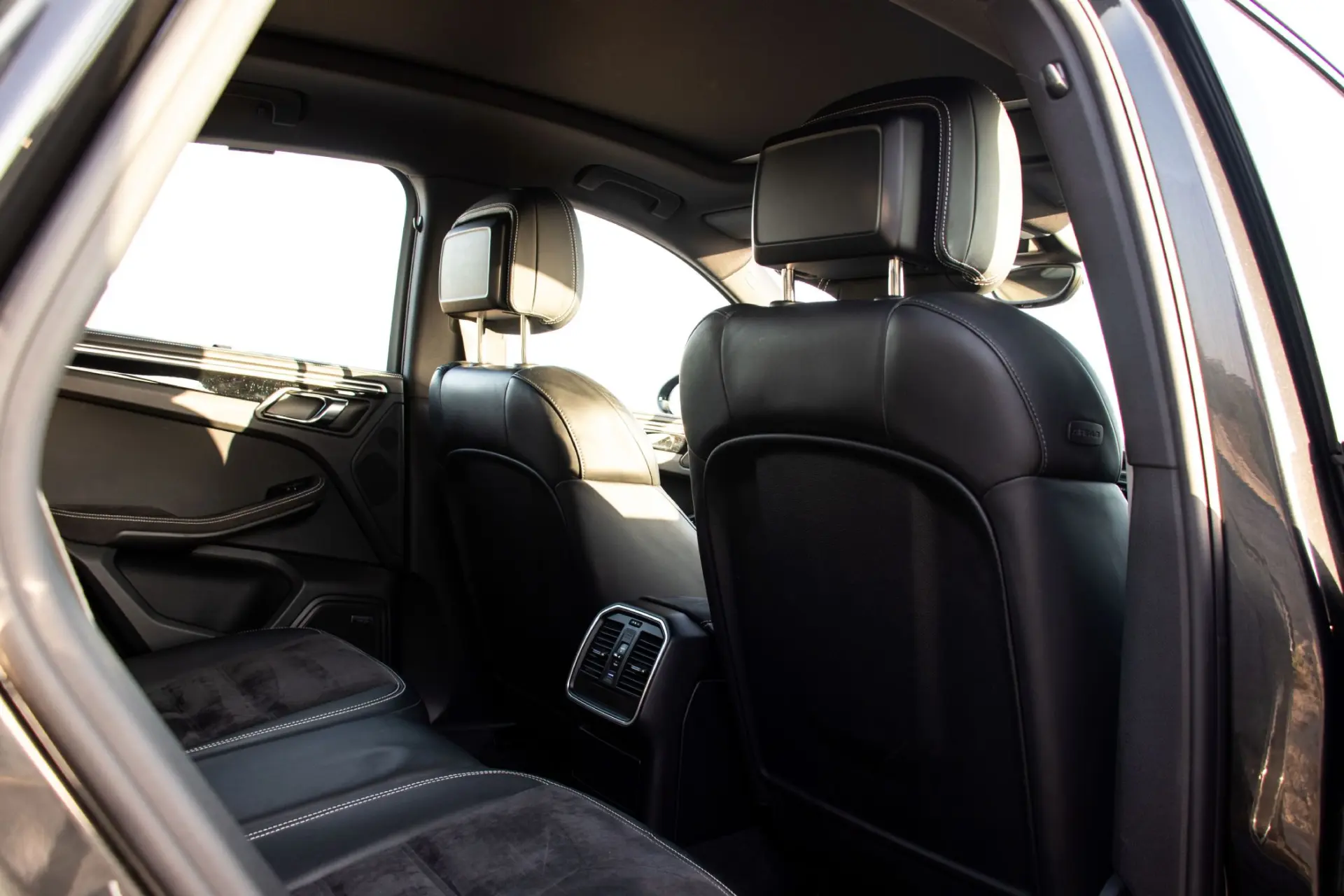 Porsche Macan GTS 35