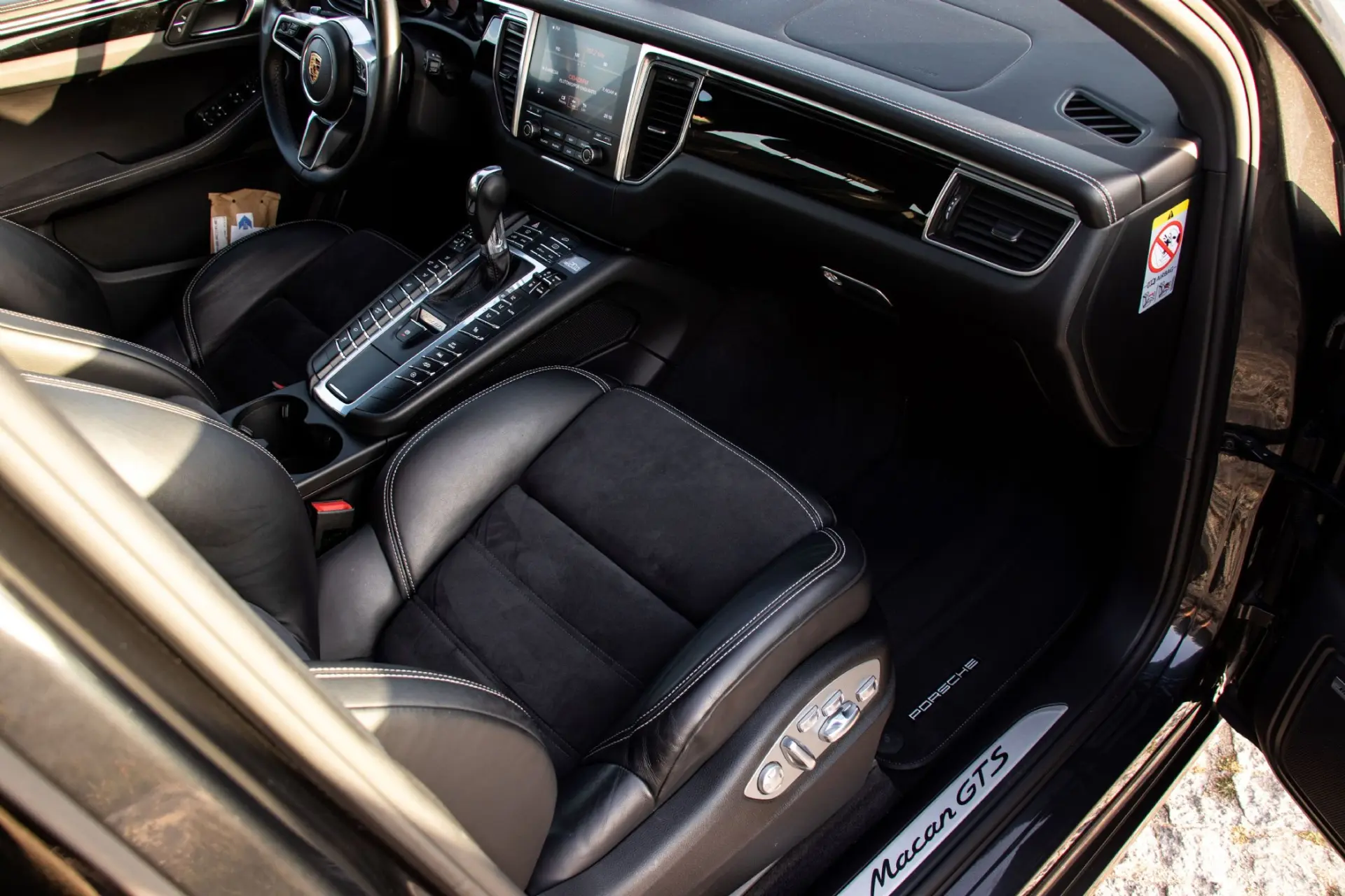 Porsche Macan GTS 37