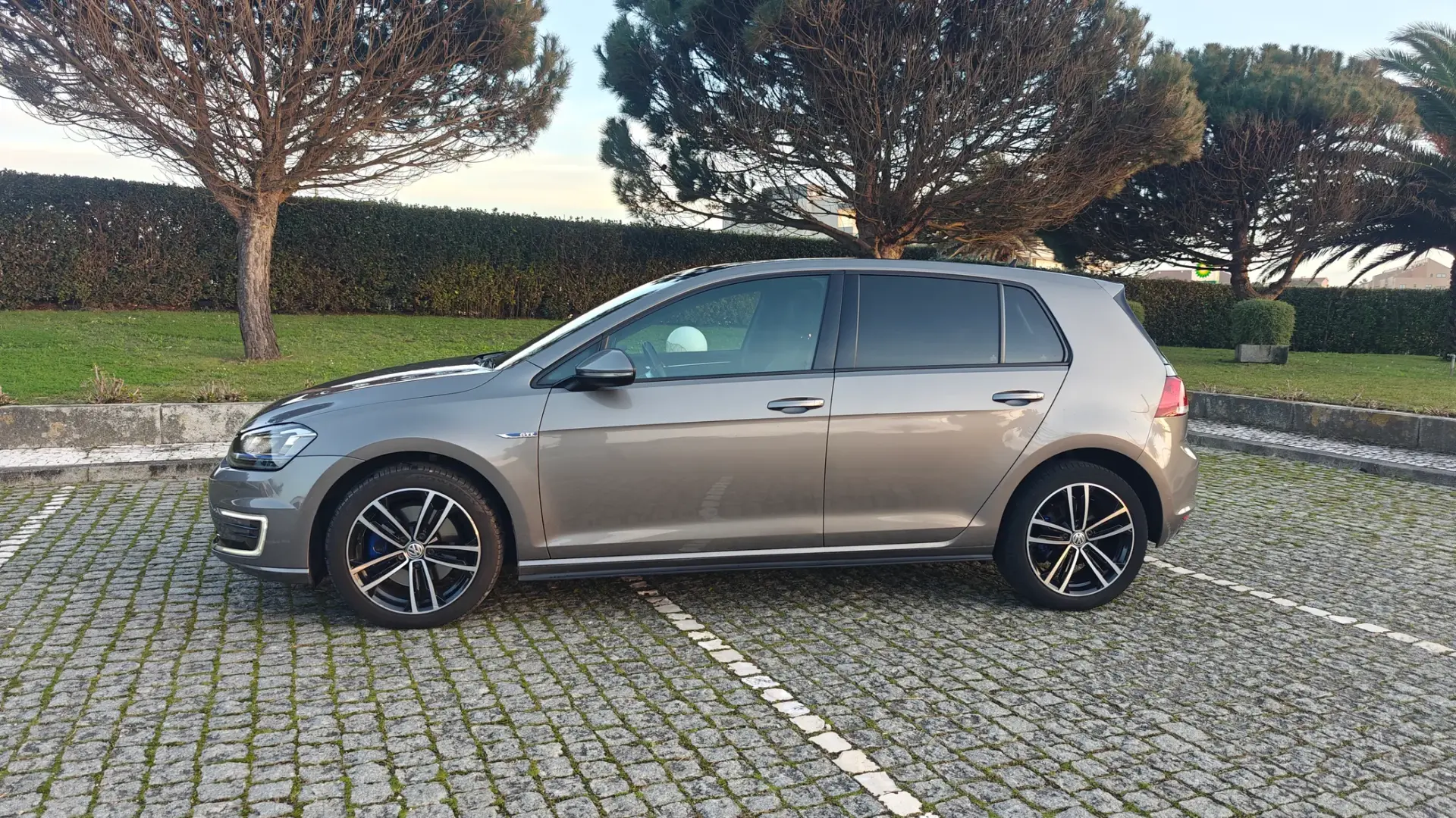 Volkswagen Golf 1.4 GTE Plug-in-Hybrid DSG 5