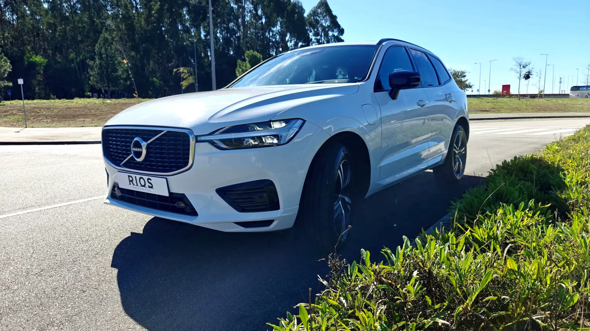 Volvo XC 60 2.0 T8 PHEV R-Design AWD 14