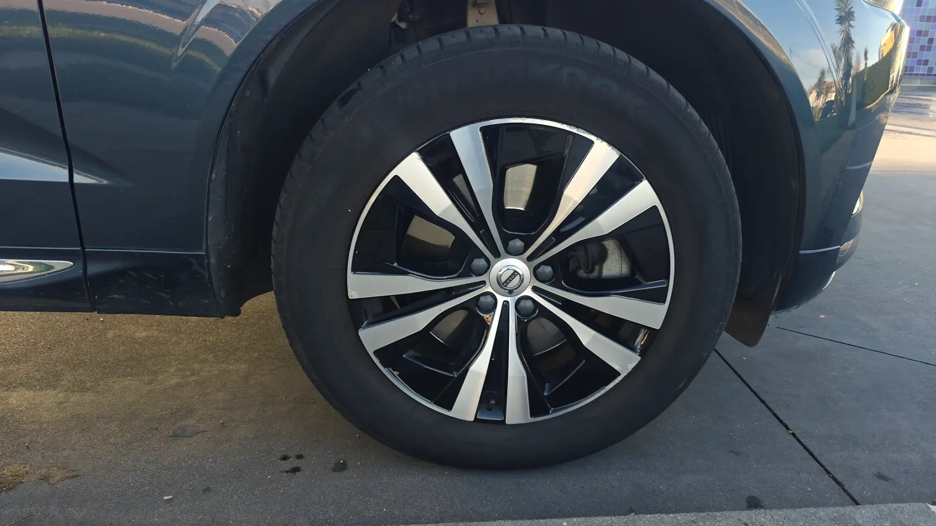 Volvo XC 60 2.0 T6 PHEV Inscription AWD 16