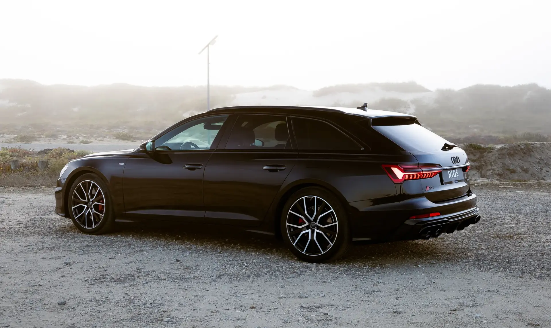 Audi A6 Avant 55 TFSIe Quattro S Line 1