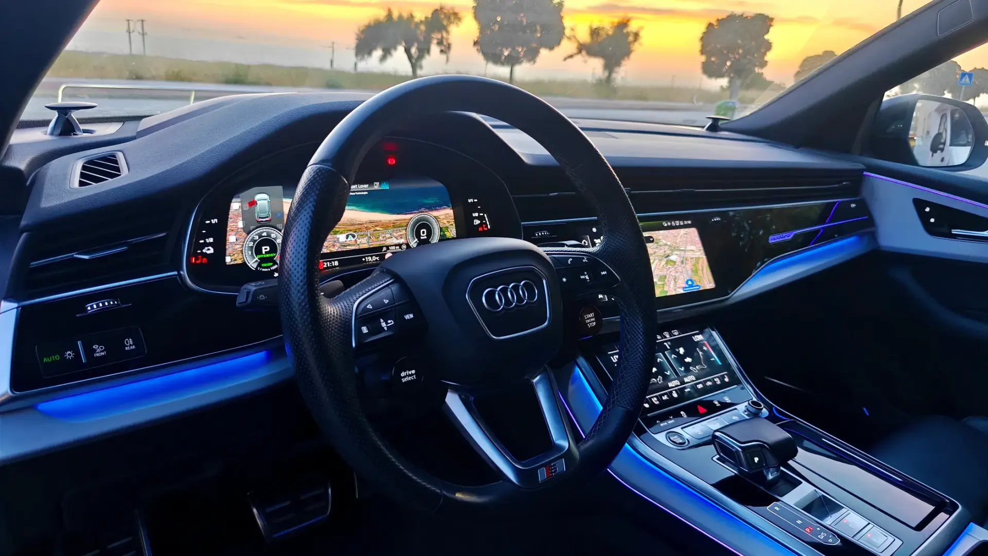 Audi Q8 60 TFSIe quattro S line Tiptronic 31